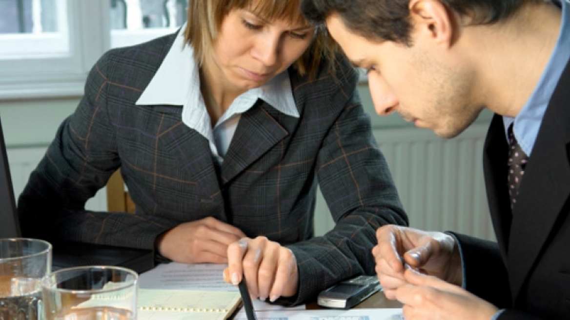 Τα νέα όρια ηλικίας σε ΕΤΑΑ και ΟΑΕΕ - Ποιοι θα πάρουν πλήρη σύνταξη