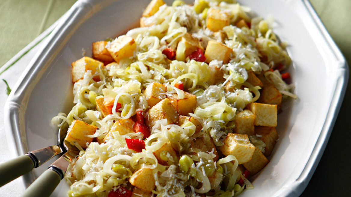 Πρασοτηγανιά πατάτας με μυζήθρα