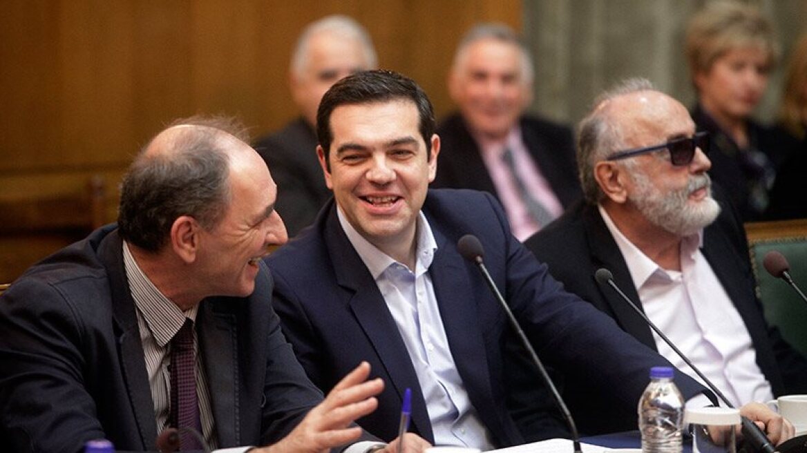 Tsipras draws red lines and pledges no more pension cuts