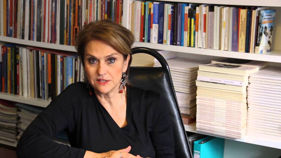 Η Ρεπούση ξαναχτυπά: Εθνική ελεγεία που φταίνε όλοι οι άλλοι η ιστορία που διδάσκουμε