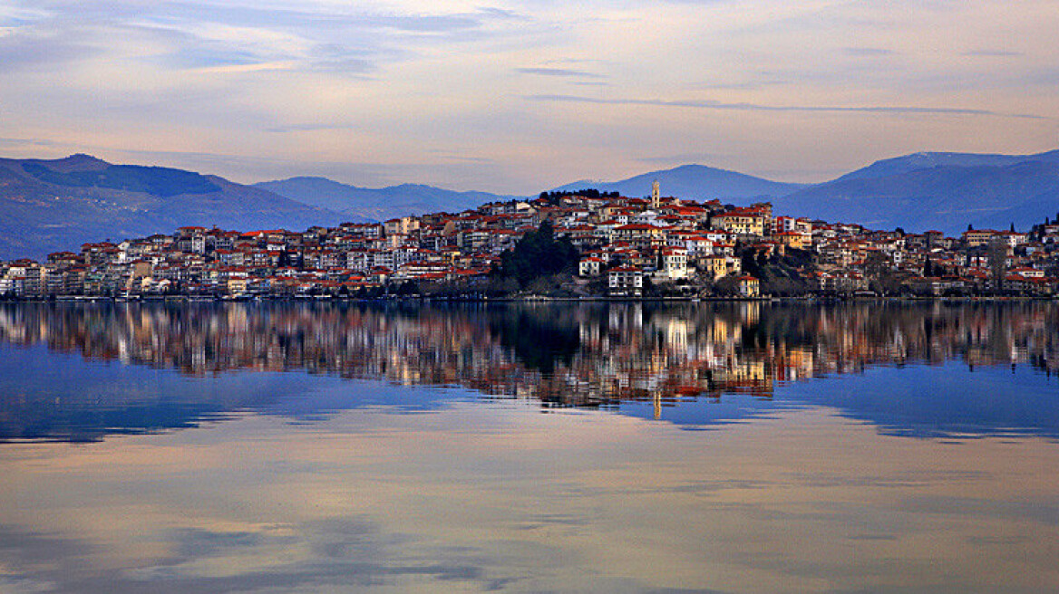 A Christmas trek through beautiful Kastoria (pics)
