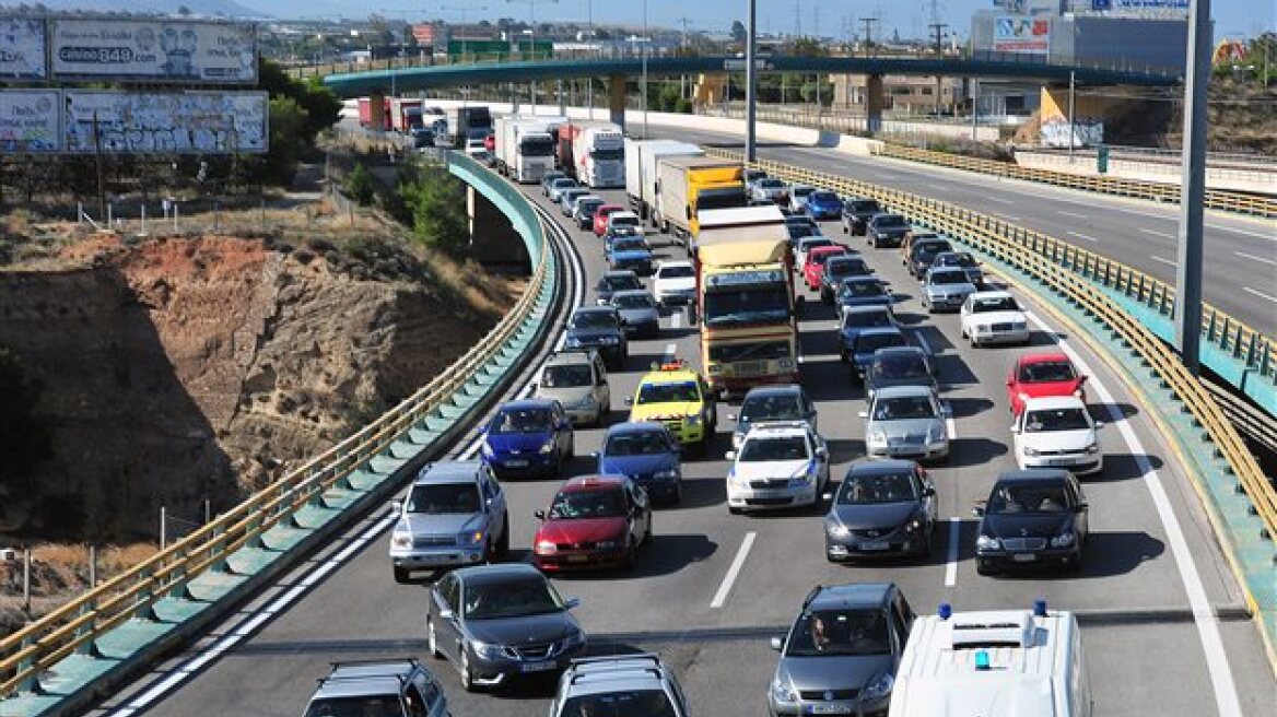 Σε επιφυλακή η Τροχαία για την εορταστική έξοδο 