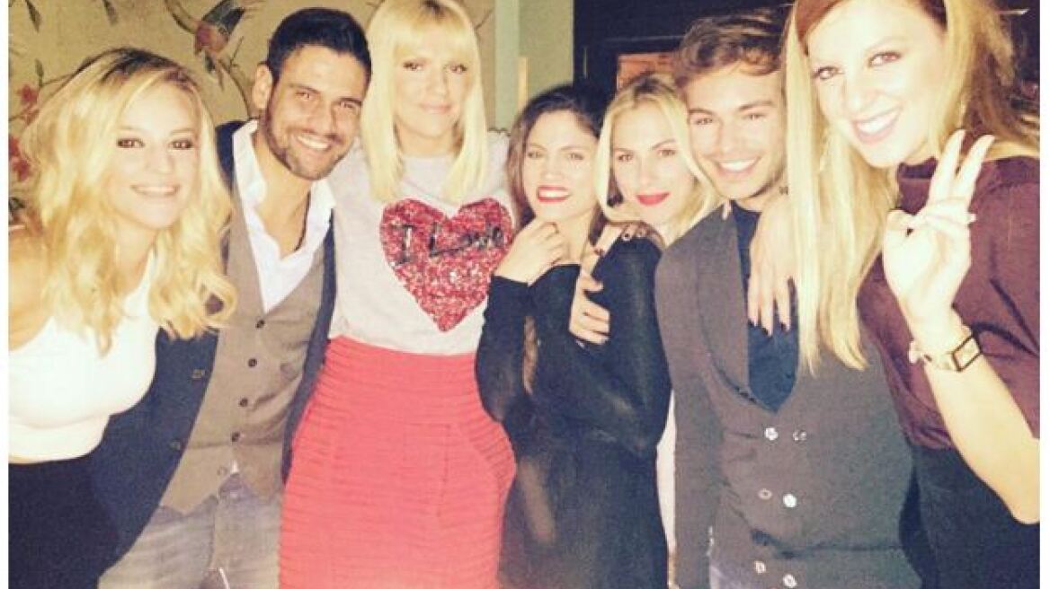 Μαίρη Συνατσάκη: Πάρτι για τα γενέθλια της με φίλους και συνεργάτες 