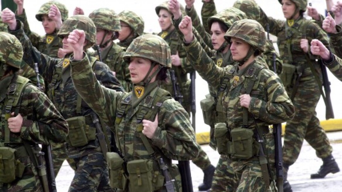 Νέος εμφύλιος ΣΥΡΙΖΑ-ΑΝΕΛ για τις «γυναίκες στα χακί» και τα στρατιωτικά λύκεια