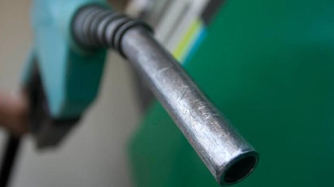 Fuel prices plummet, but Greece is paying royal costs for oil