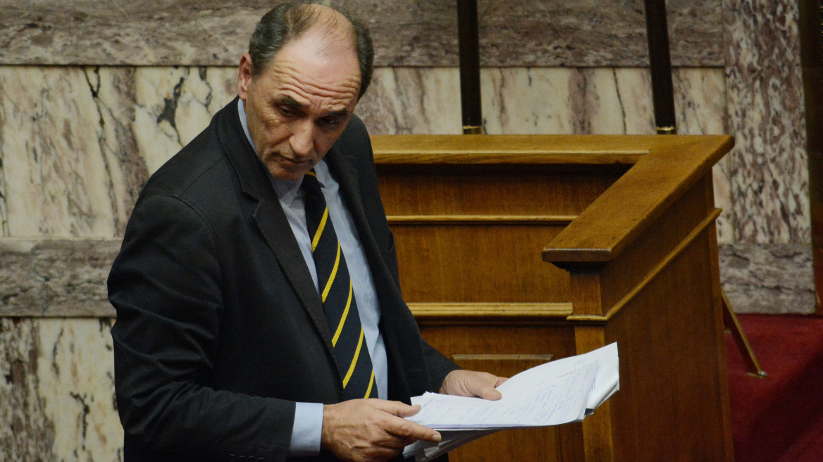 O Σταθάκης επιβεβαίωσε τα σχέδια για επιβολή φόρου στις τραπεζικές συναλλαγές