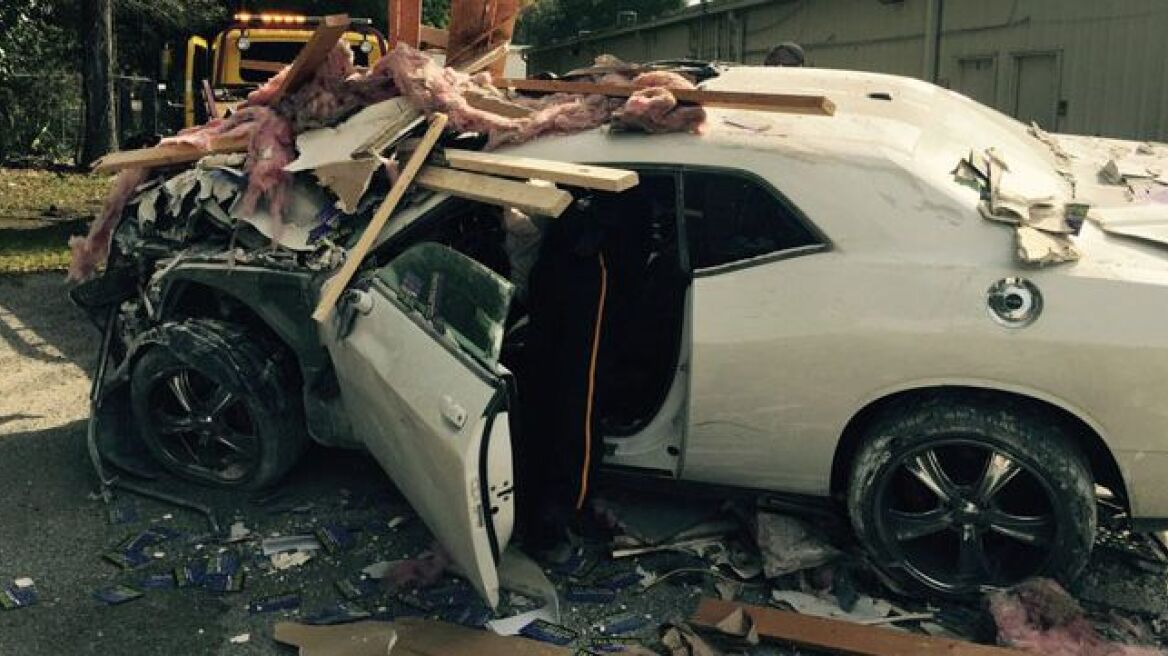 Τράκαρε γιατί ήθελε να… ταξιδέψει στο χρόνο!