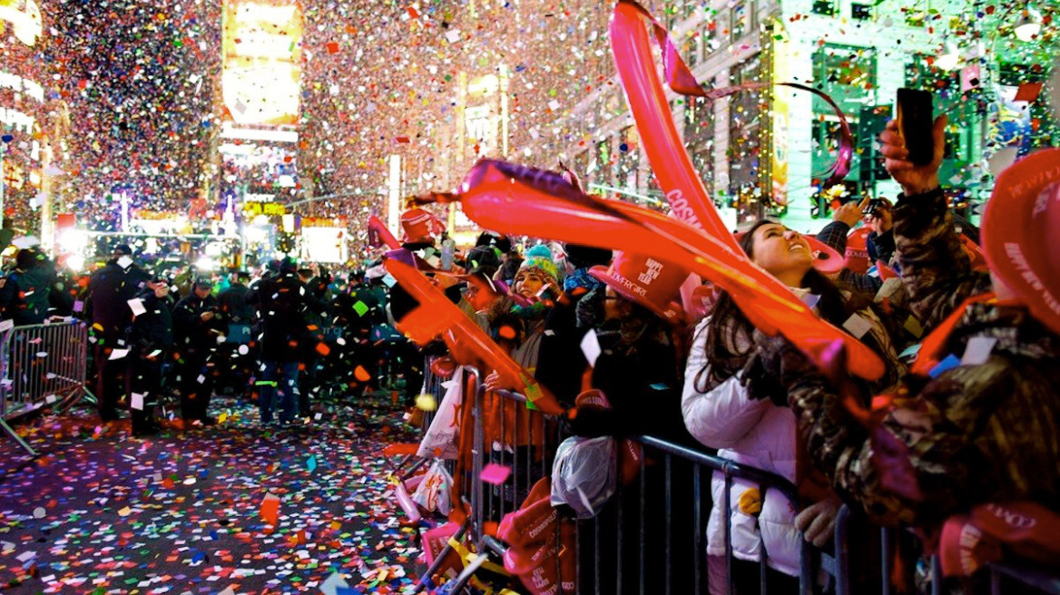 ‘Happy New Year’ in 27 different languages (vid)