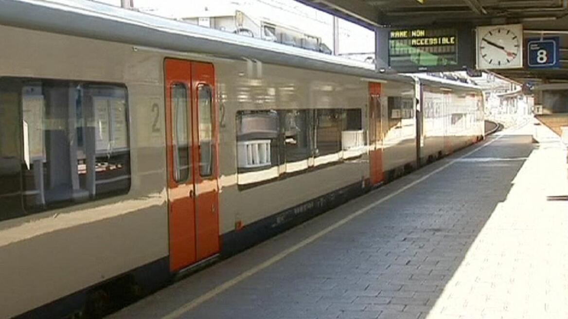 Βέλγιο: 48ωρη απεργία των σιδηροδρομικών «κόβει» την Ευρώπη στα δύο