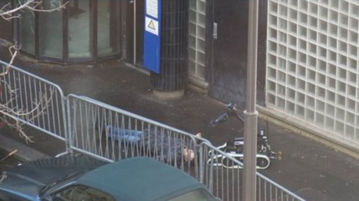 Police shoot a knife-wielding man in Paris
