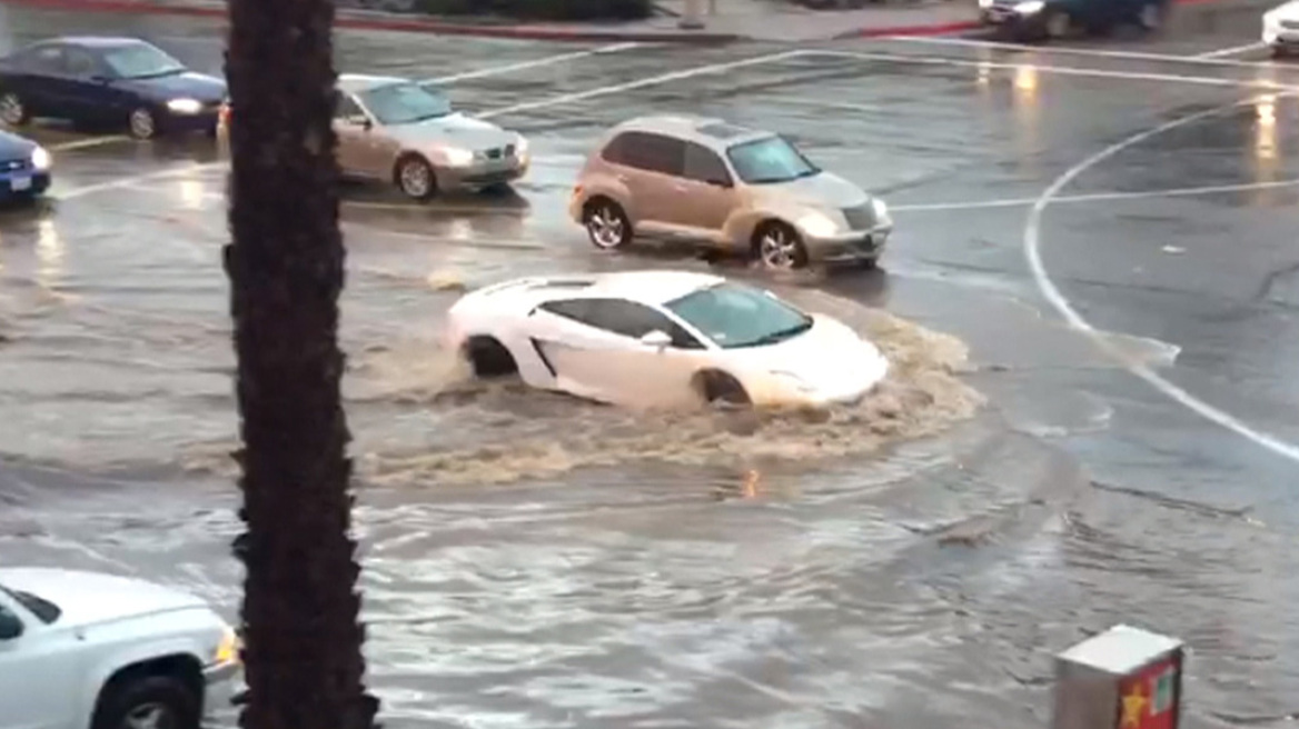 Video: O Ελ Νίνιο δε... σεβάστηκε ούτε την Lamborghini!