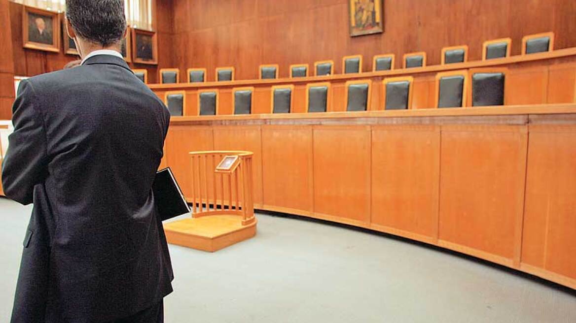 Αποχή από τα καθήκοντά τους ξεκινούν αύριο οι δικηγόροι