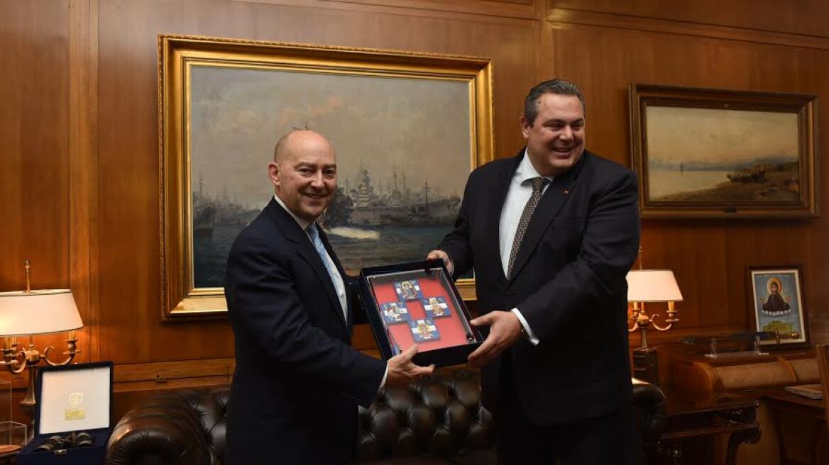 Με τον πρώην Ναύαρχο του ΝΑΤΟ  James Stavridis συναντήθηκε ο Καμμένος 
