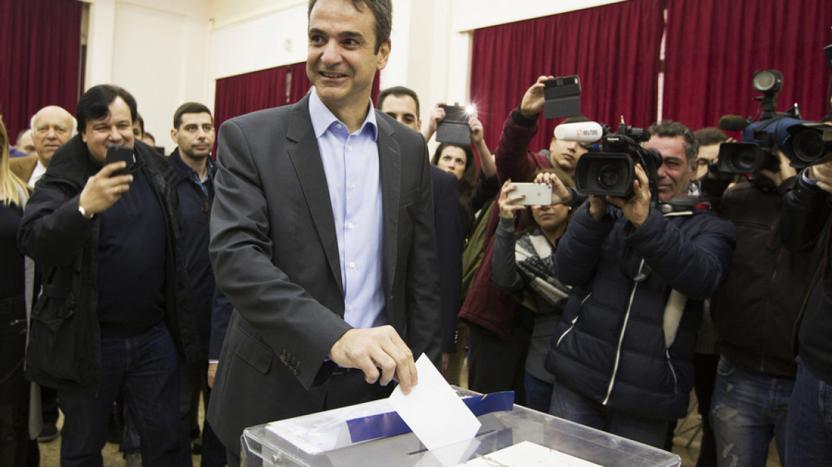 Reuters: Ο μεταρρυθμιστής Μητσοτάκης θα ασκήσει πίεση στον Τσίπρα για το ασφαλιστικό