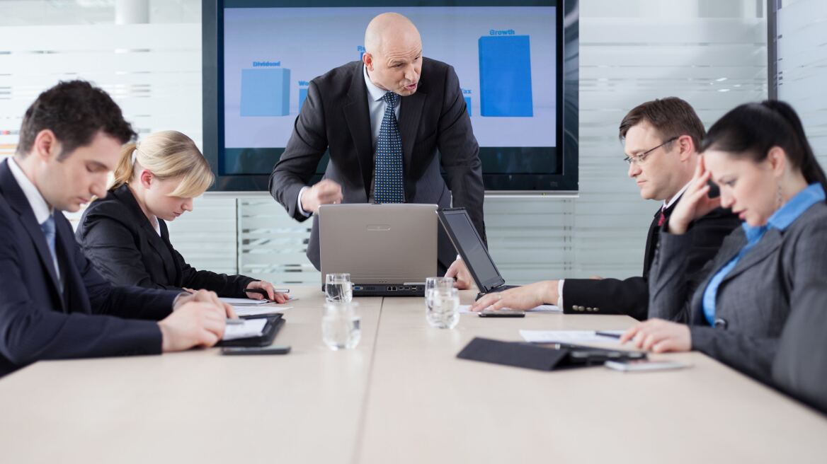 Δικαστική απόφαση σοκ: Οι εργοδότες μπορούν να παρακολουθούν τα email των εργαζομένων!