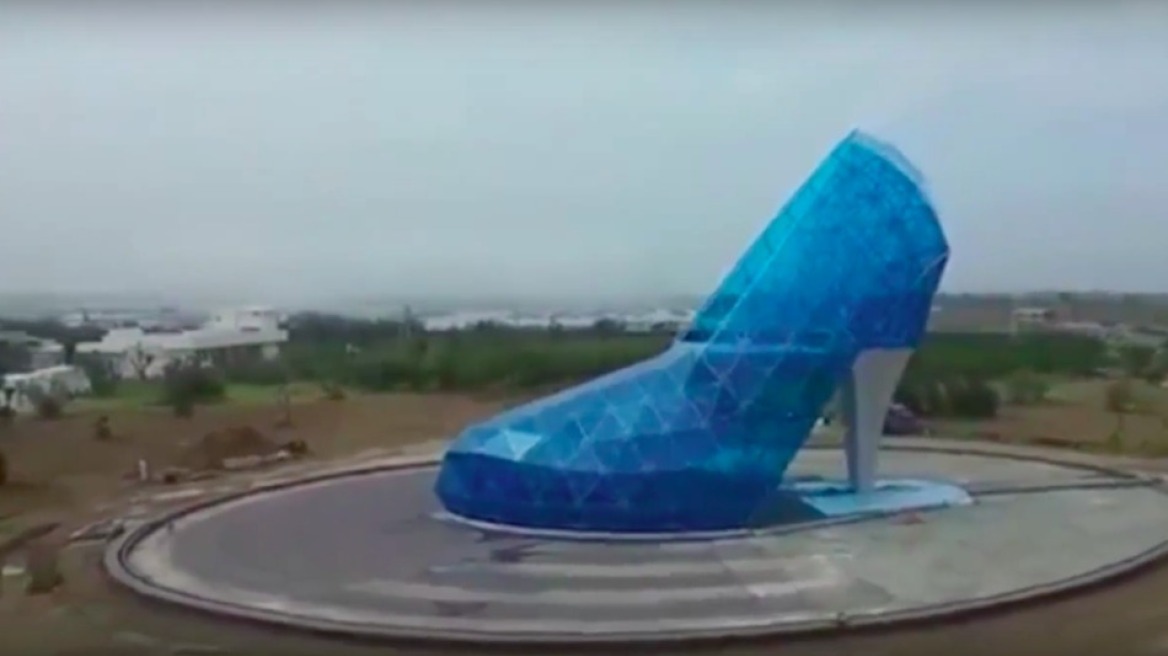 Ταϊβάν: Έφτιαξαν εκκλησία σαν... το γοβάκι της Σταχτοπούτας!