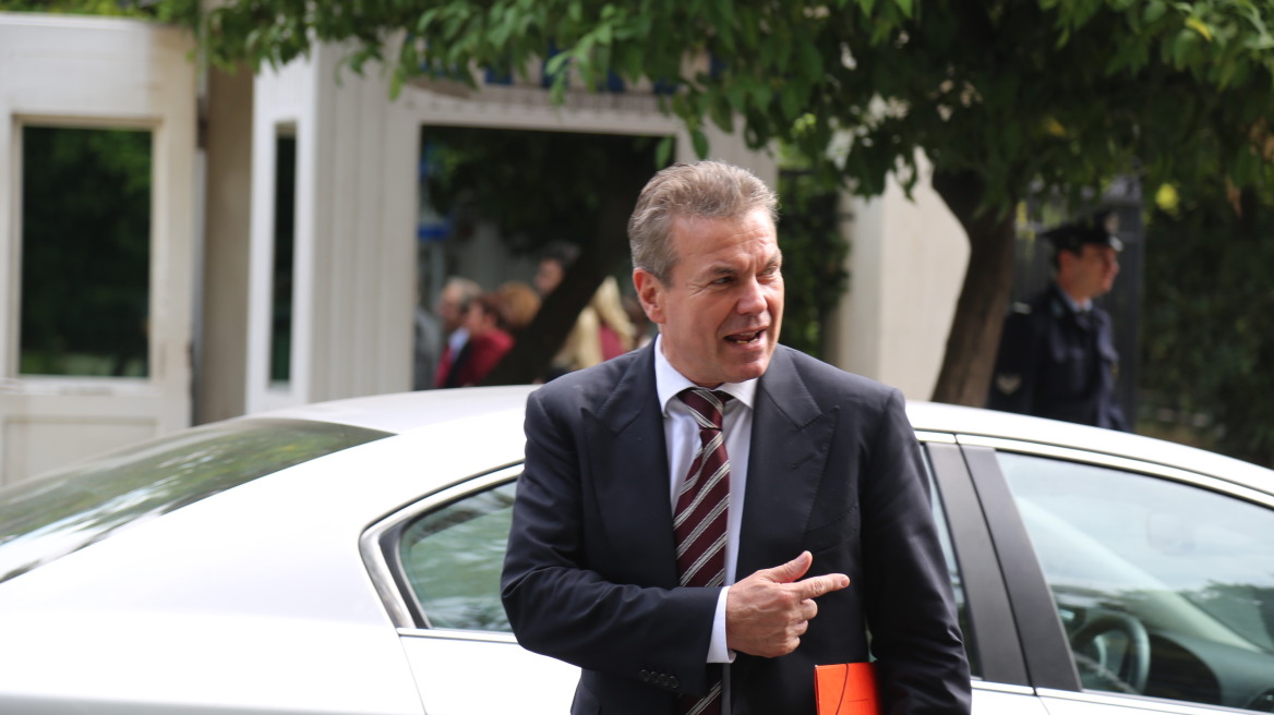 Ο υφ. Εργασίας προαναγγέλλει μείωση των επικουρικών συντάξεων