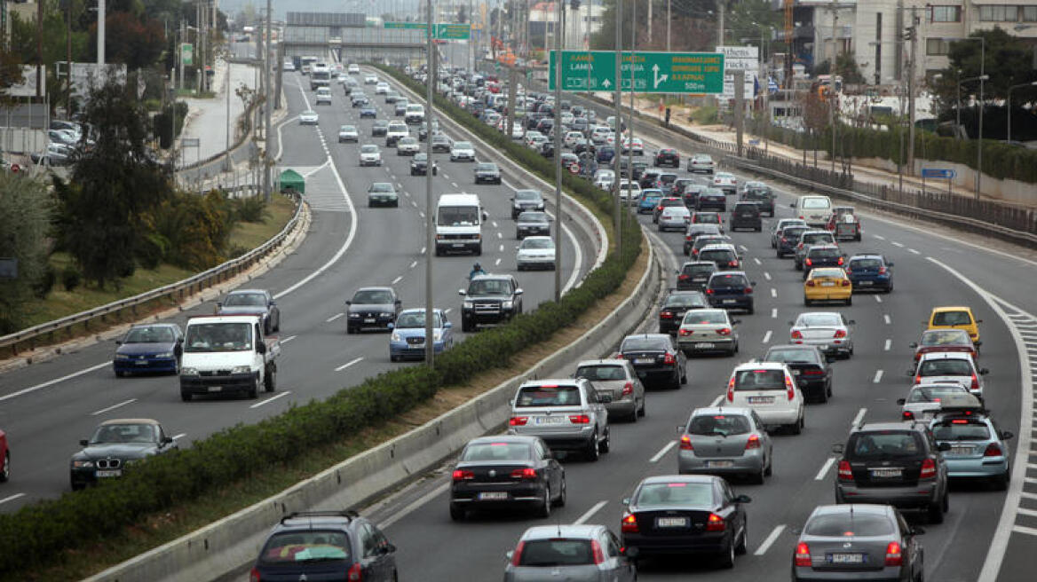 Τέλη κυκλοφορίας με το... τρίμηνο σχεδιάζει το ΥΠΟΙΚ
