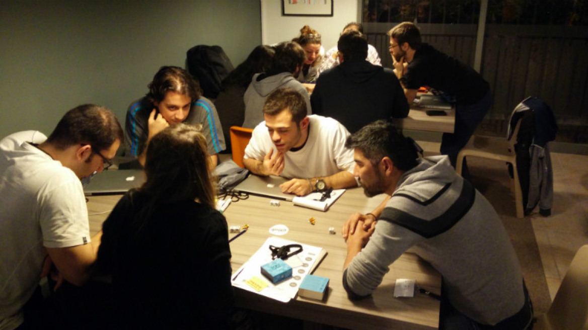 Χακάροντας τα σύνορα