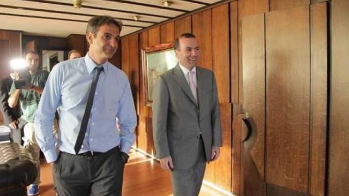 Μητσοτάκης σε Βέμπερ: Σε σχέση αμοιβαίου σεβασμού η σχέση ΝΔ-ΕΛΚ