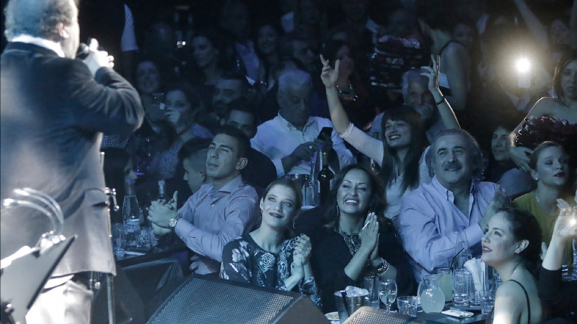 Ο Λάκης Λαζόπουλος πρώτο τραπέζι στον Γιάννη Πάριο 