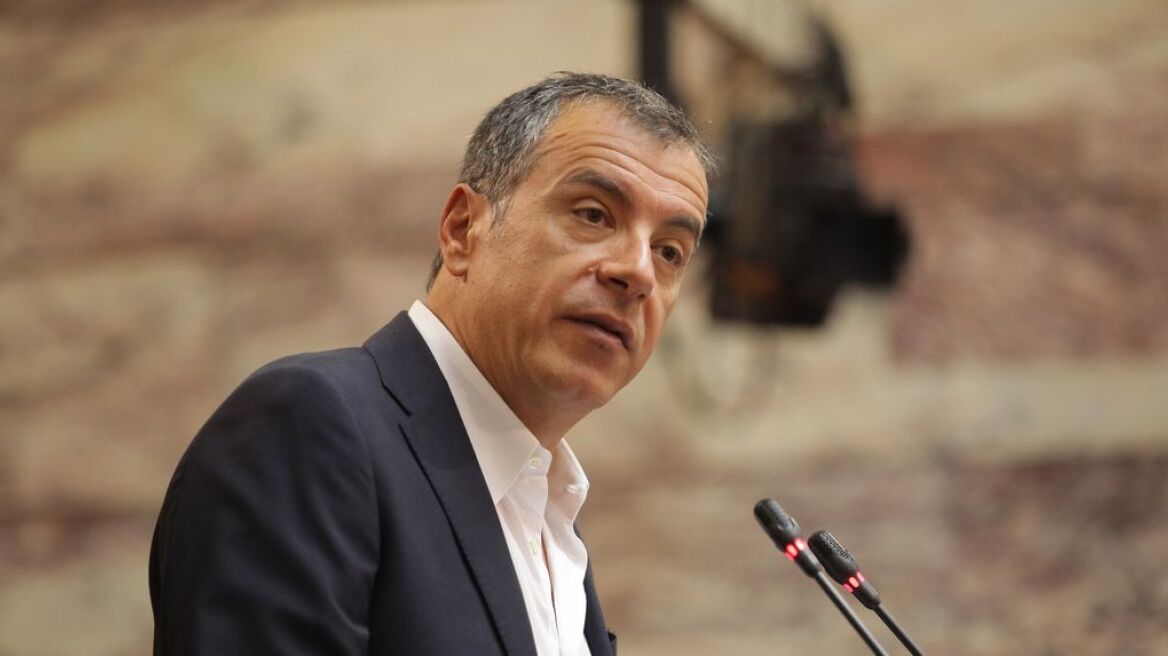 Θεοδωράκης: Αυτόνομος μεταρρυθμιστικός πόλος το Ποτάμι