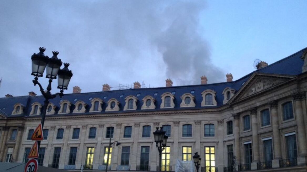 Φωτιά ξέσπασε στο ξενοδοχείο Ritz στο Παρίσι