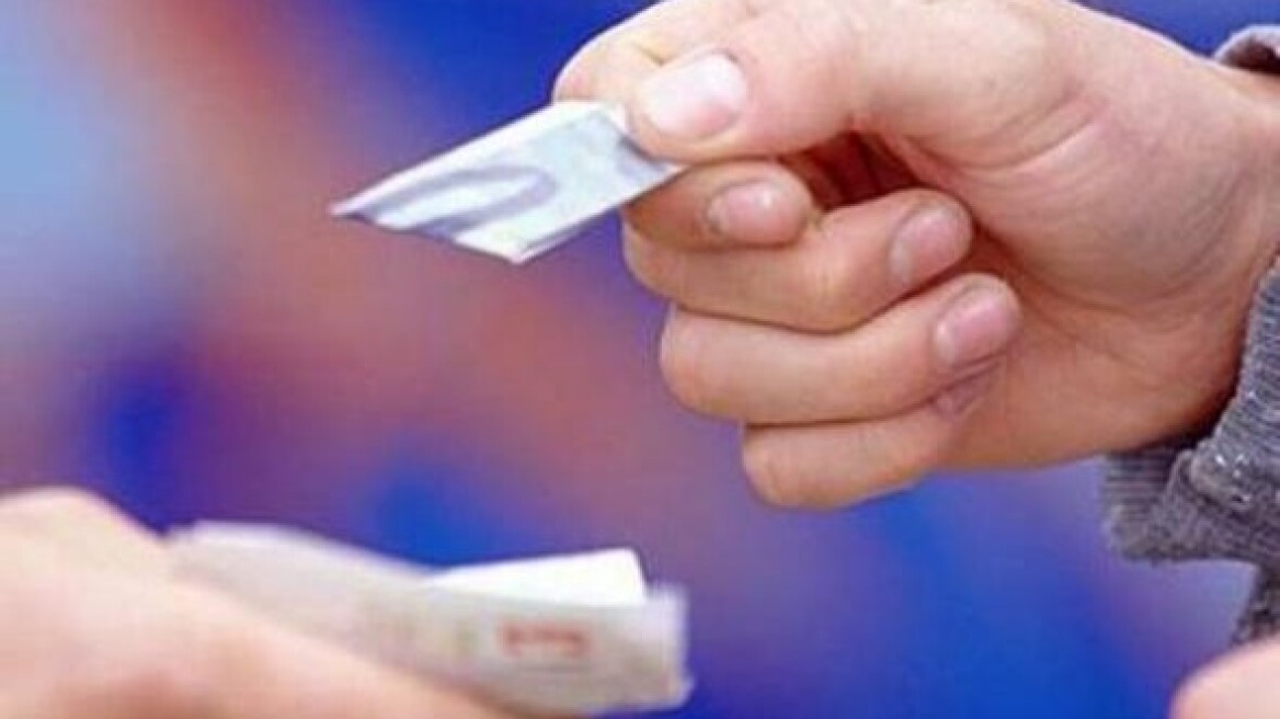 Δυο συλλήψεις στα Βριλήσσια για εμπορία και κατοχή ναρκωτικών