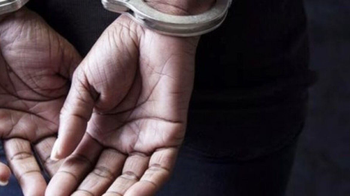 Έπιασαν μια από τις τσιγγάνες που ξάφρισαν ηλικιωμένη 