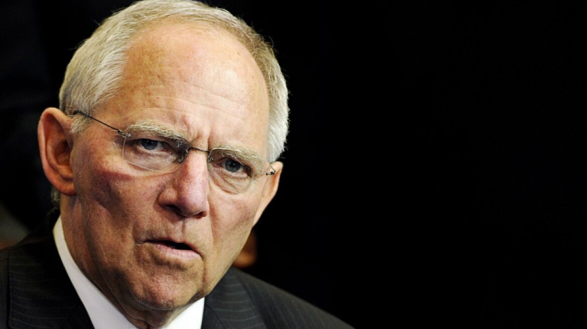 WSJ: Σκέψεις για Grexit από τον Σόιμπλε