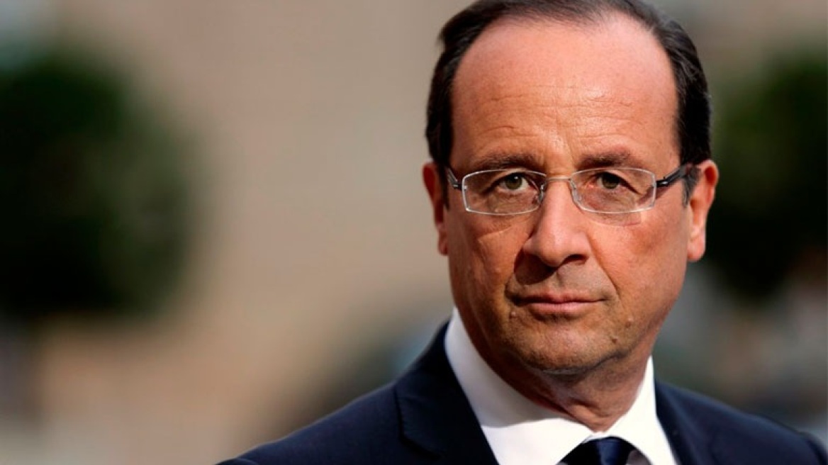 Σε ανασχηματισμό της κυβέρνησης θα προχωρήσει ο Ολάντ 