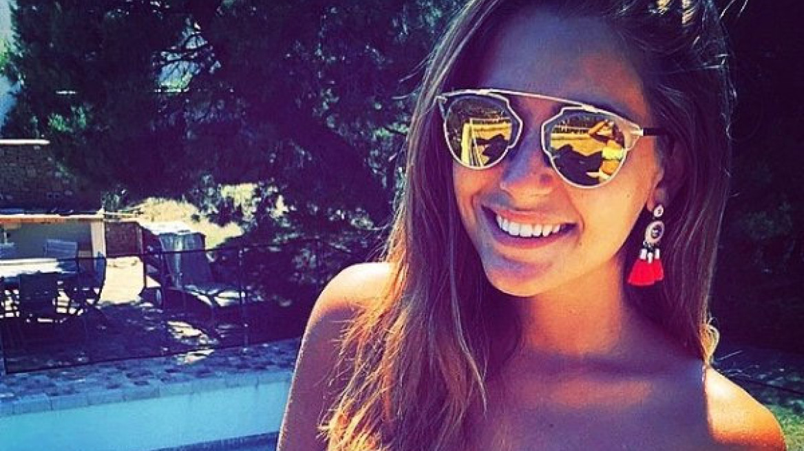 Charlotte Pirroni: Μία Μις Γαλλία... αναστατώνει την Νιούκαστλ!