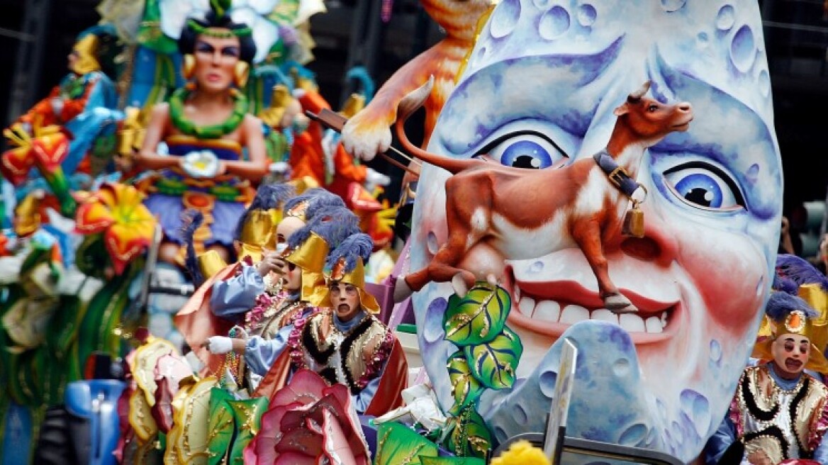 Patras carnival capers kicked off on Saturday! (see program)