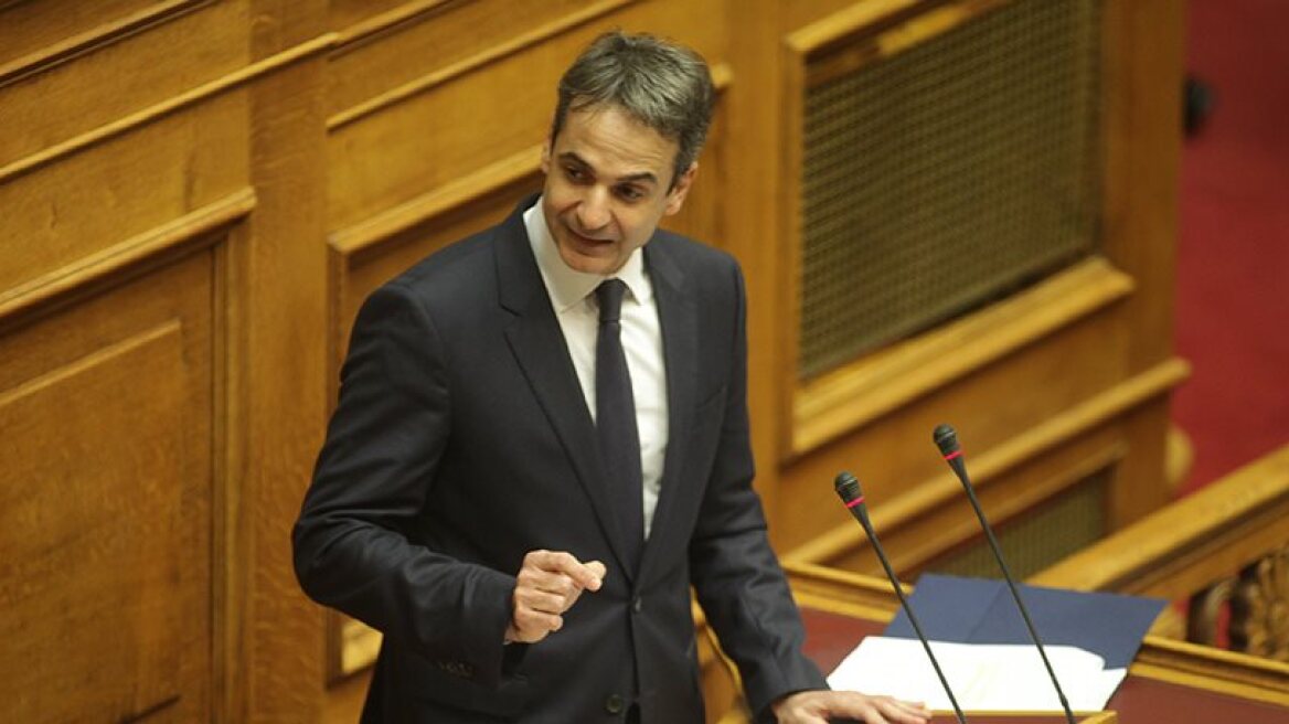 Mitsotakis to Tsipras: The social security system was sustainable until 2060, but then you came