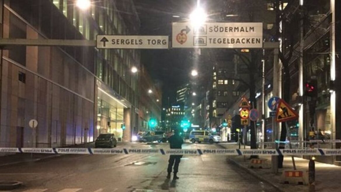 Blast reported outside shopping center in Sweden