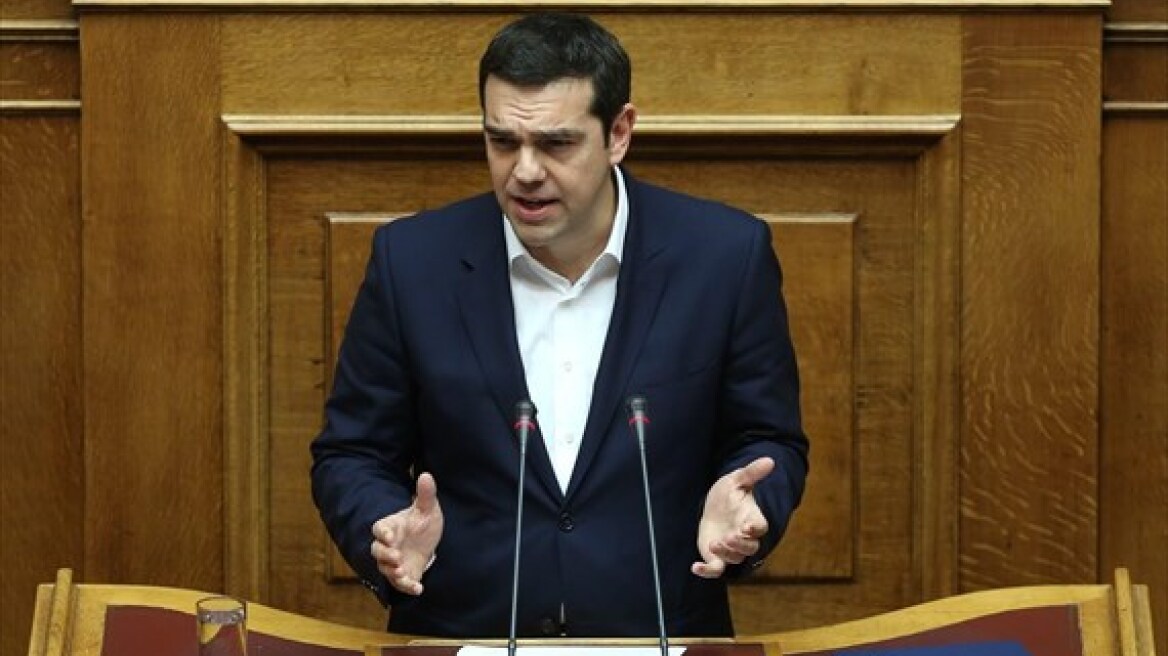 PM Tsipras blames opposition parties for social security’s current problems
