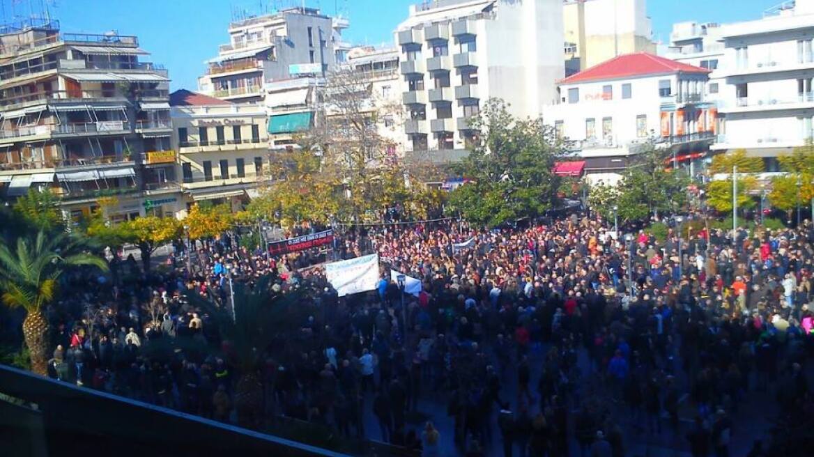 Αγρίνιο: «Λαοθάλασσα» στο συλλαλητήριο για την Υγεία  