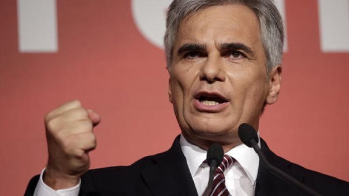 Φάιμαν: Να δημιουργηθούν καταλύματα στην Ελλάδα για πρόσφυγες