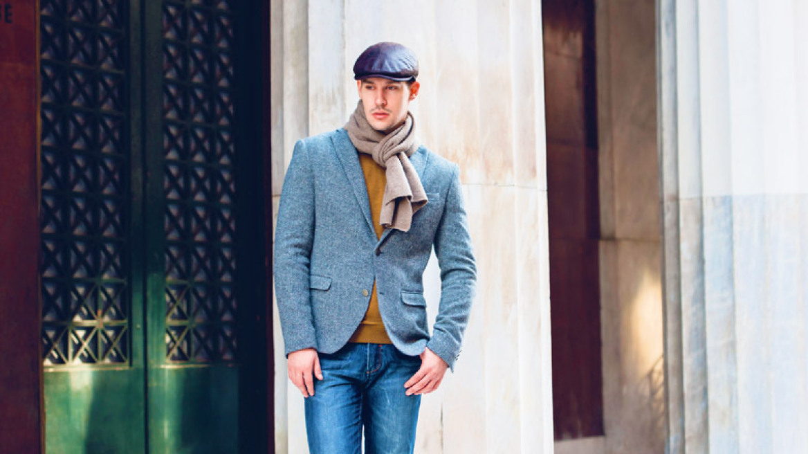 Mάνος Βροντζάκης:  Διεθνής καριέρα με το... καπέλο του