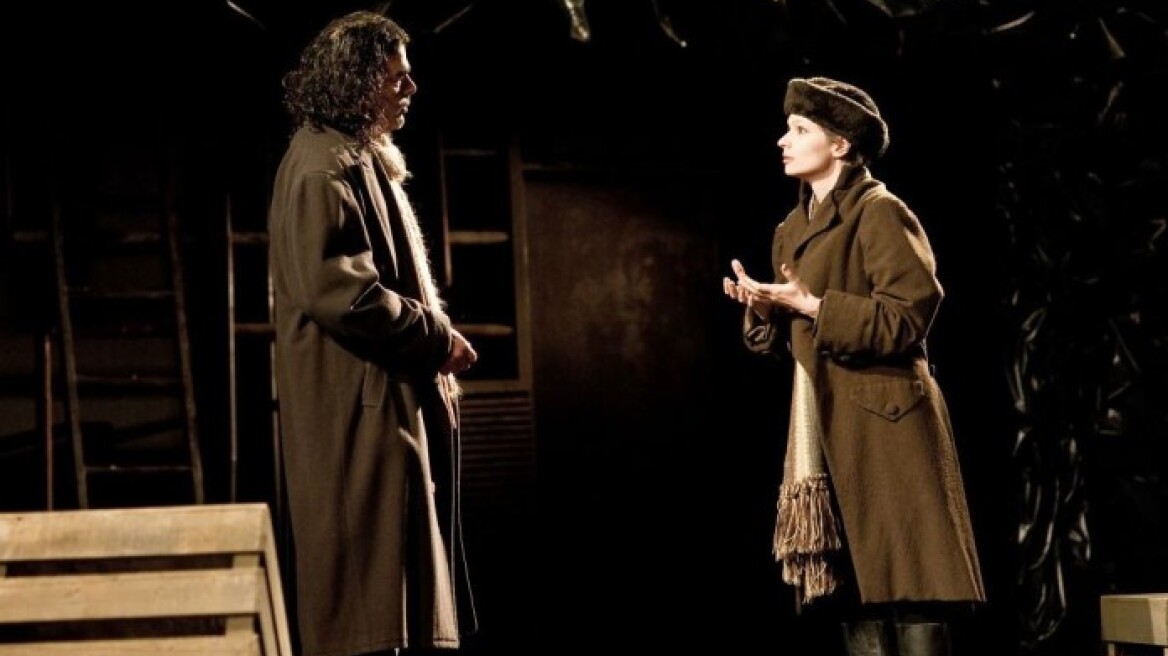 Η σκηνοθέτις του έργου για τον Ξηρό απαντά: Δεν έχω κάνει τίποτα που να θέλω να απολογηθώ γι' αυτό