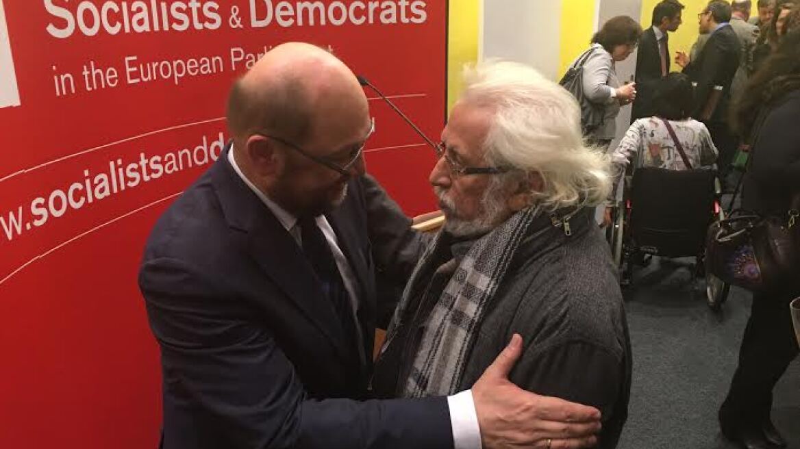 Σουλτς: Η Ελλάδα πρέπει να είναι συνεπής στις δεσμεύσεις της 