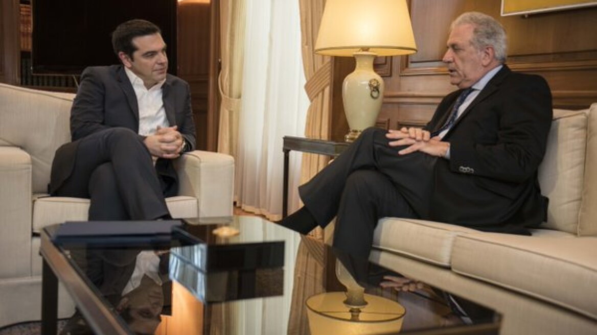 Τσίπρας- Αβραμόπουλος για το προσφυγικό: Η Ελλάδα δεν είναι στο εδώλιο του κατηγορουμένου