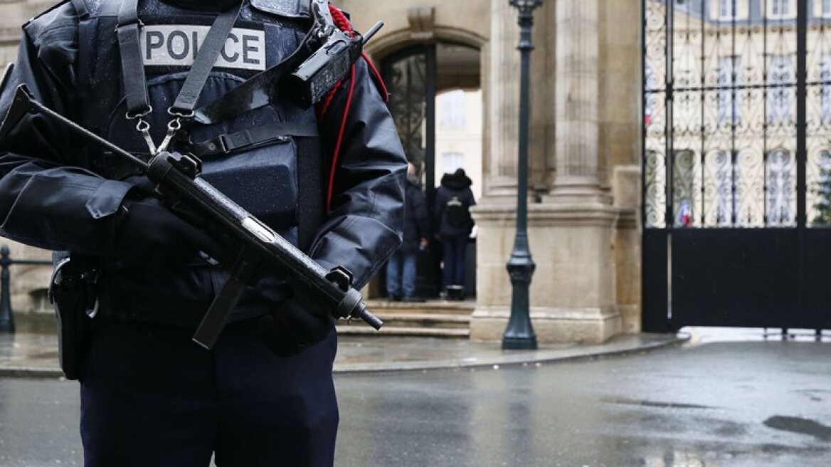 High schools in Paris receive attack threats