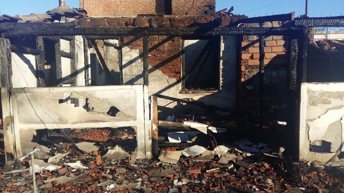 Αγρίνιο: Ζευγάρι απανθρακώθηκε στη Νέα Αβόρανη