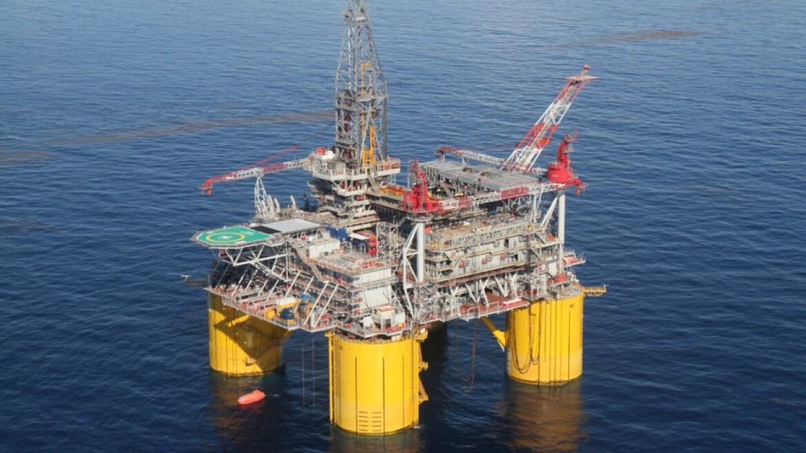 Απώλειες 5,5% για το πετρέλαιο - «Έχασε» ξανά τα 30 δολάρια