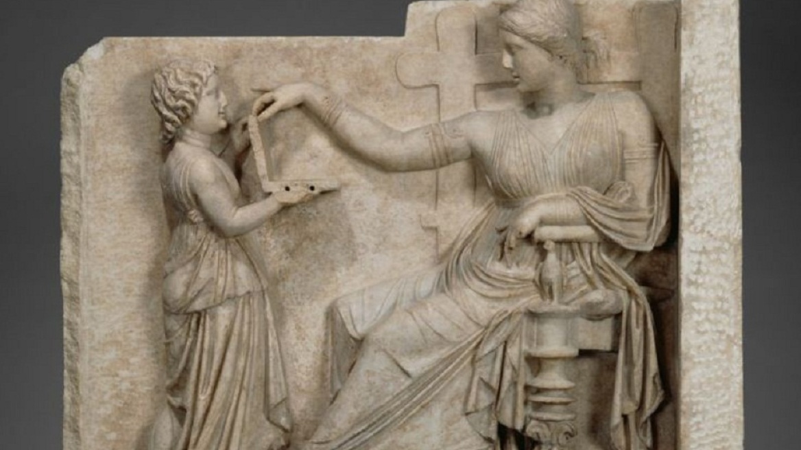 Did Ancient Greeks really have laptops? (pics + vid) 