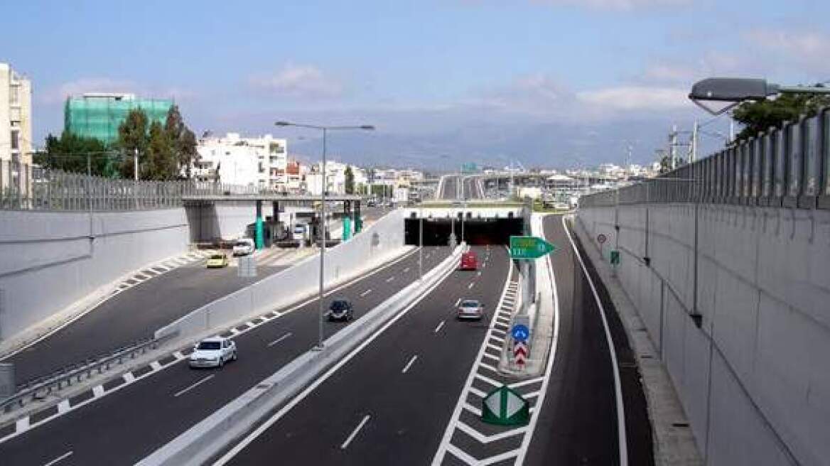 Κλειστή από τα μεσάνυκτα μέχρι τις 6 το πρωί του Σαββάτου η έξοδος της Αττικής οδού προς Πειραιά