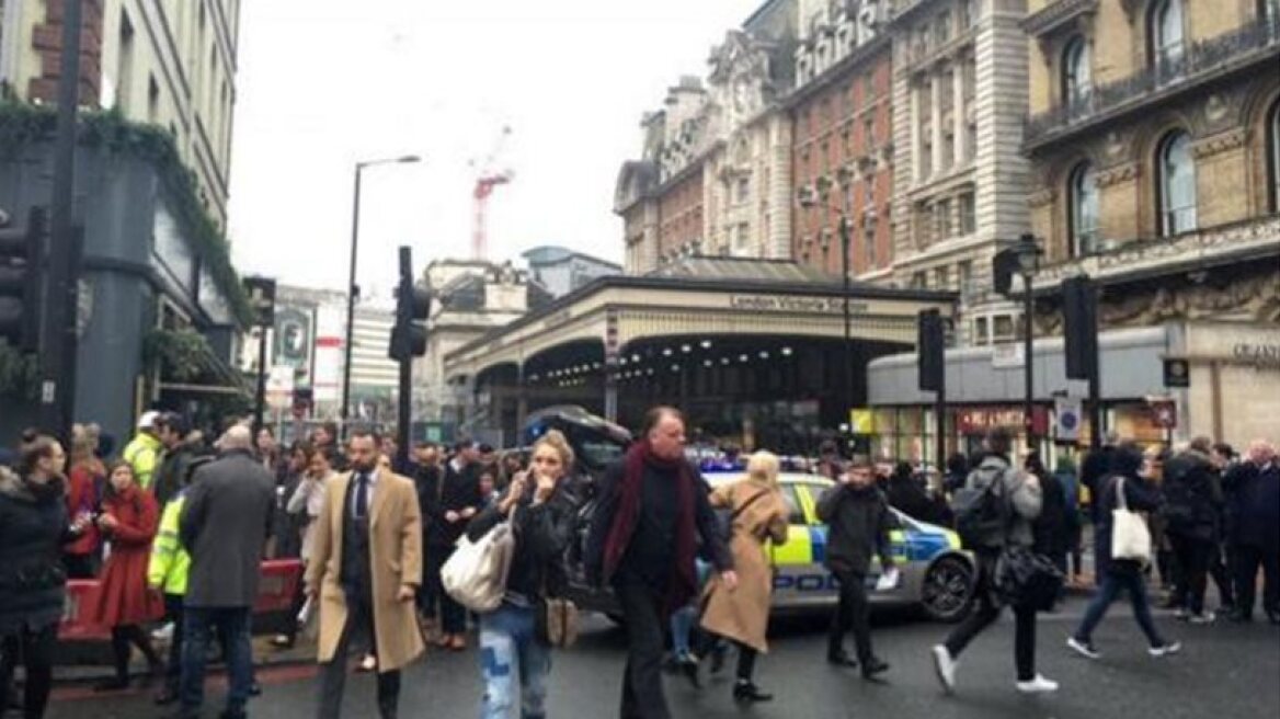 Victoria station in London evacuated due to ‘unexploded bomb’