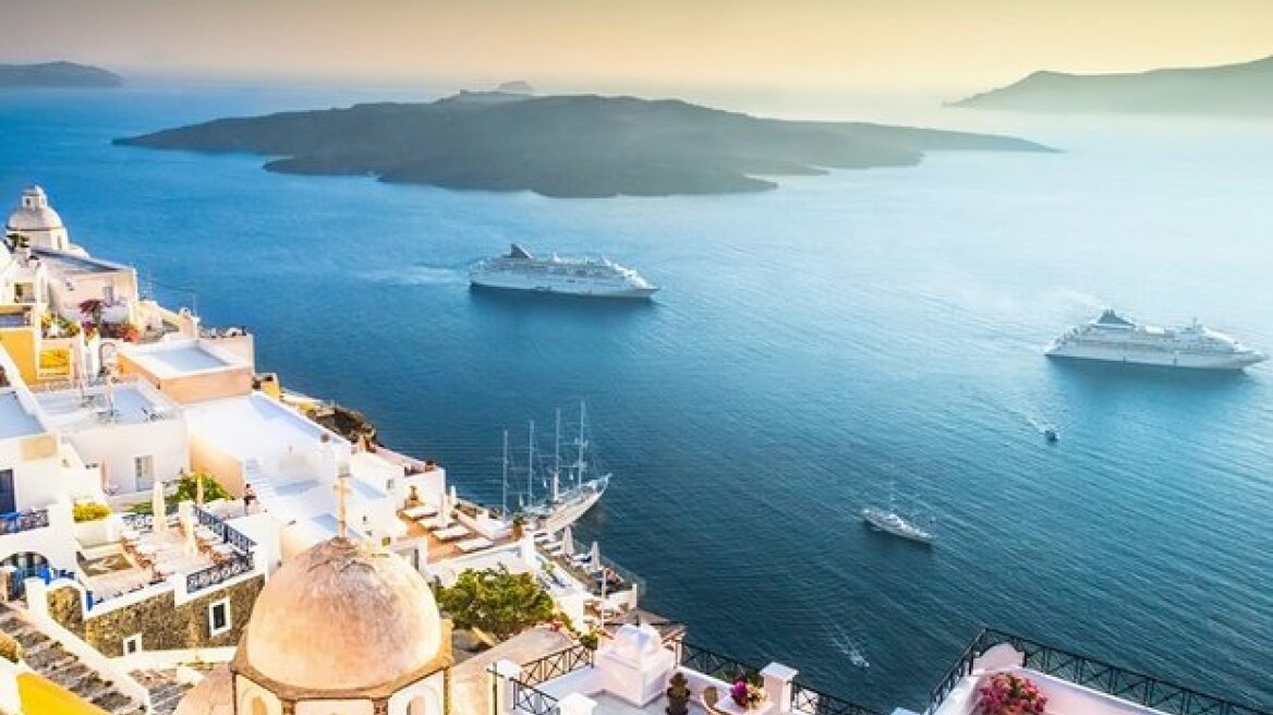 Conde Nast Traveller: Η Σαντορίνη στα 20 πιο ρομαντικά νησιά στον κόσμο