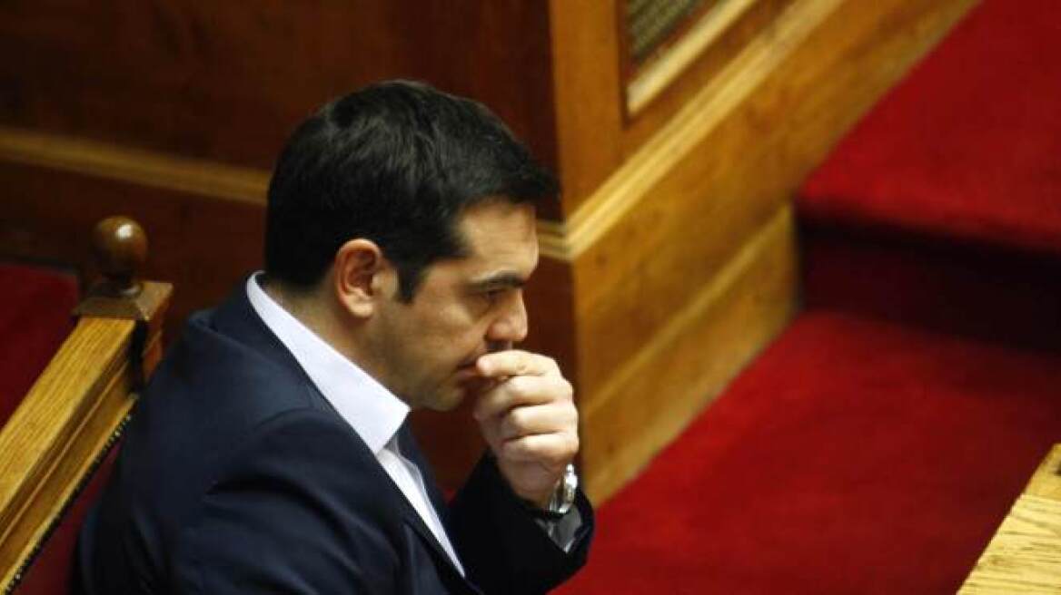 Κυβέρνηση: Προσπάθεια να μαζέψουν τα... ασυμμάζευτα στο εσωτερικό μέτωπο